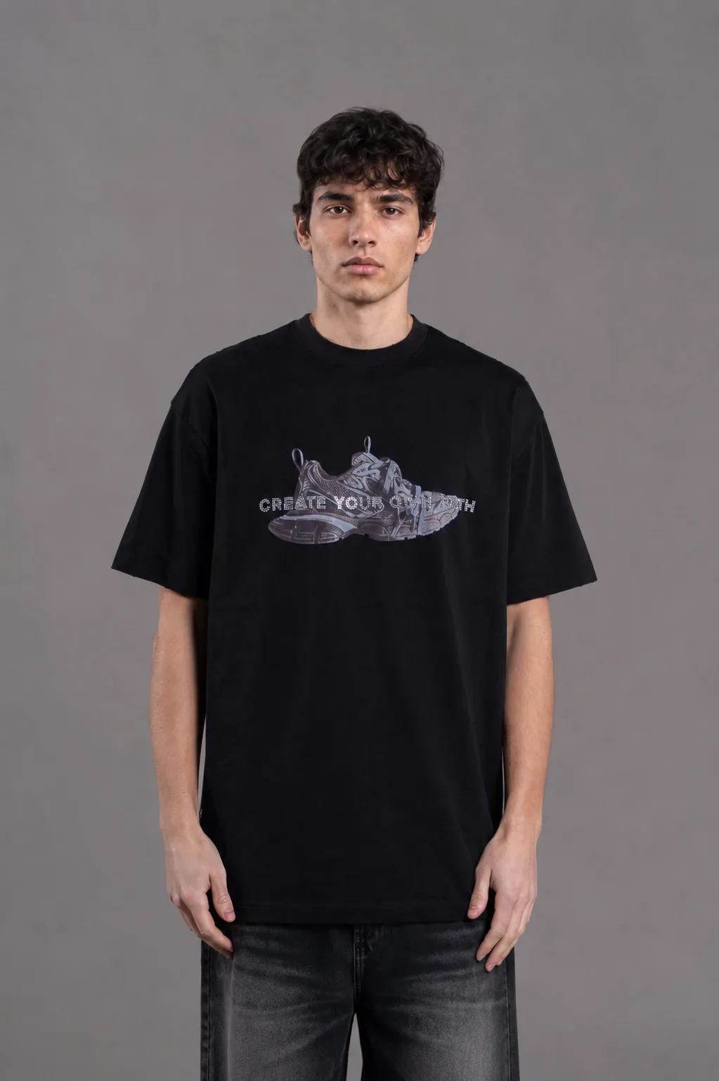 Alternative view of 09 Shadow Essential Tee